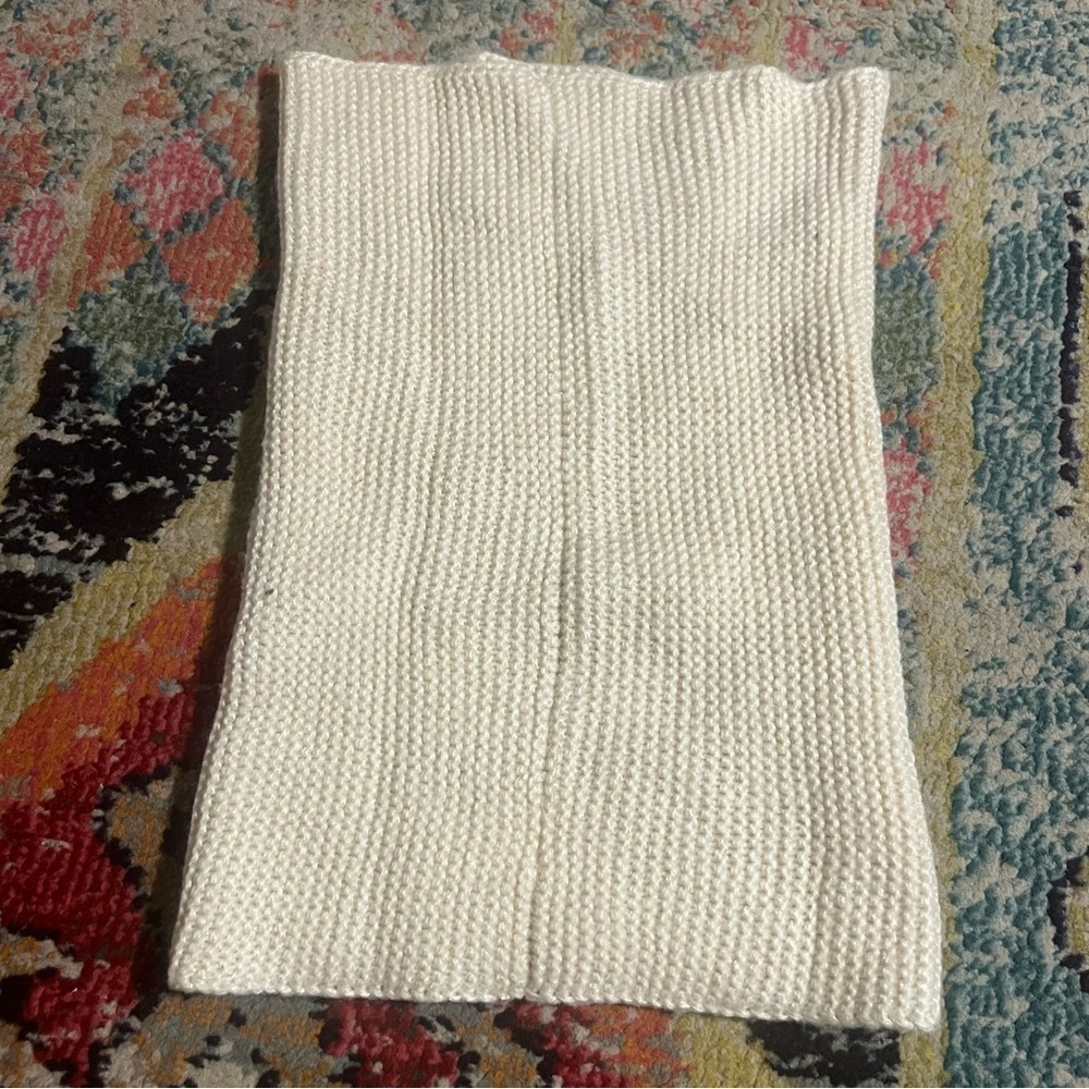 H&M rib-knit tube scarf cream color